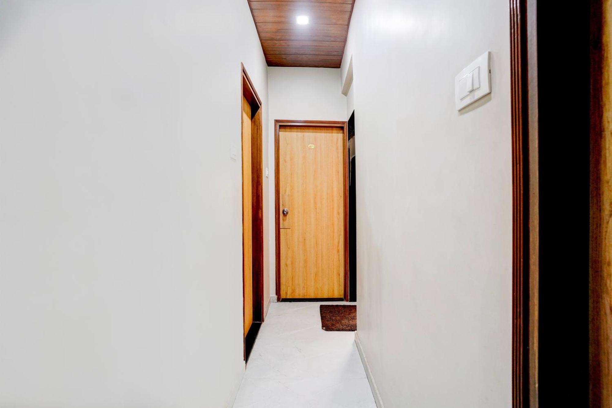 Kalyān Super Hotel O Divine Fine Dine Lodging And Boarding מראה חיצוני תמונה