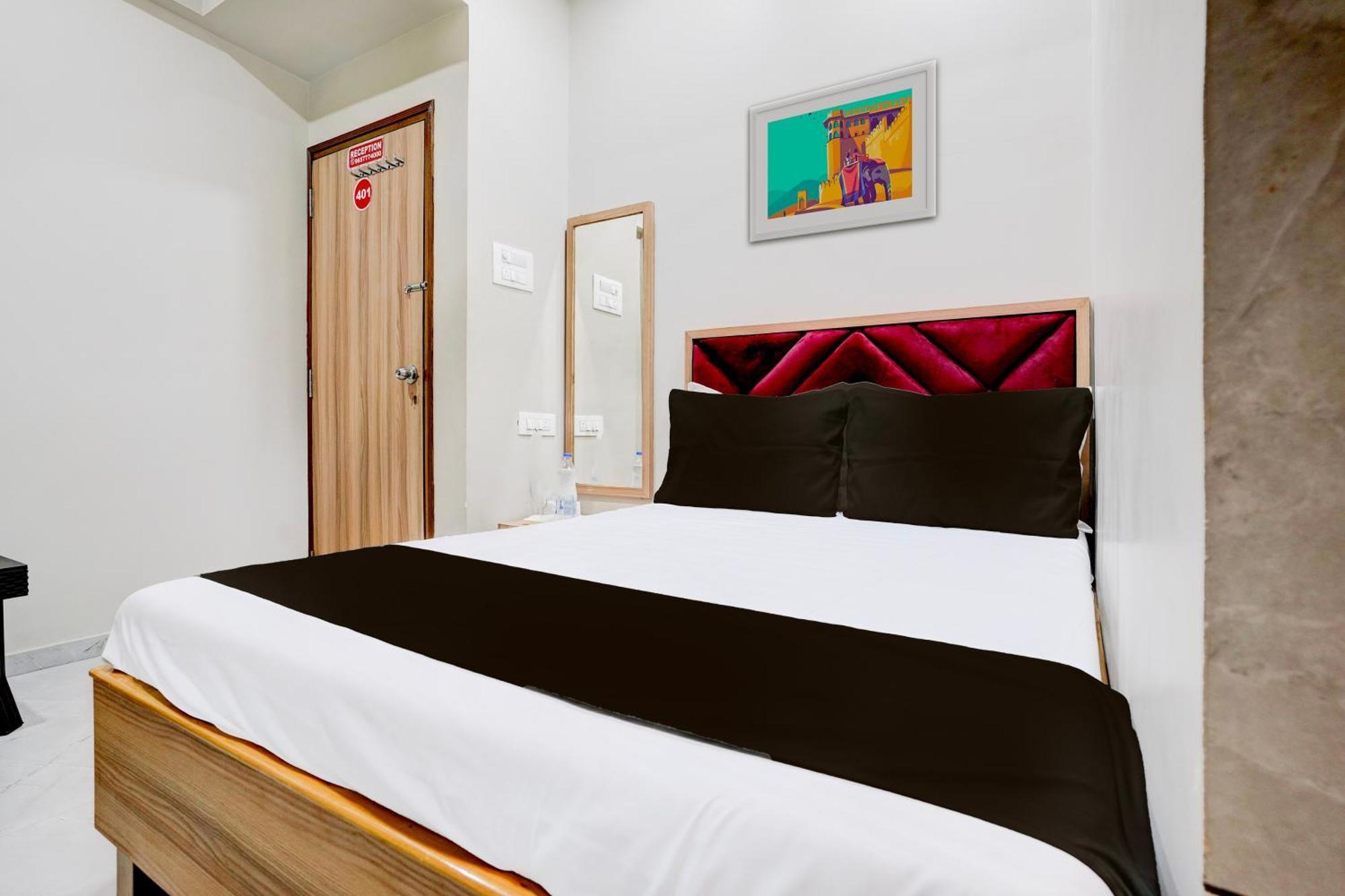 Kalyān Super Hotel O Divine Fine Dine Lodging And Boarding מראה חיצוני תמונה
