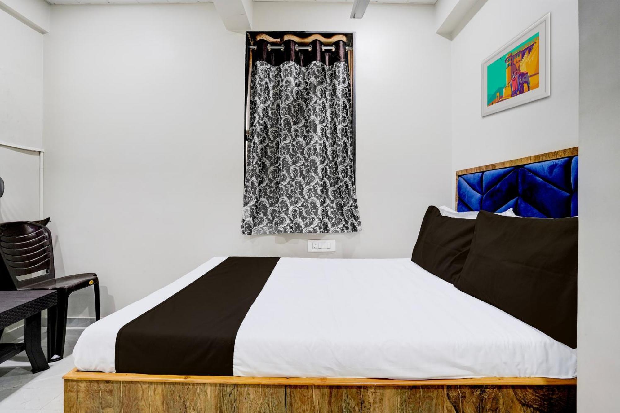 Kalyān Super Hotel O Divine Fine Dine Lodging And Boarding מראה חיצוני תמונה